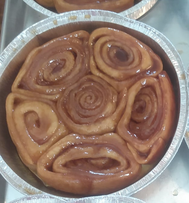 Cinnamon Rolls - Caramel topping - 9” round Pan